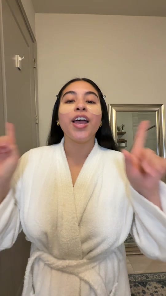 Post 7 by leaaaamoraless on TikTok (video)