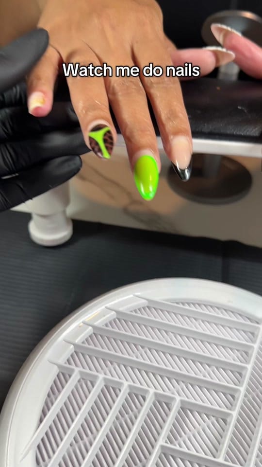 Post 5 by cyn.citynails on TikTok (video)