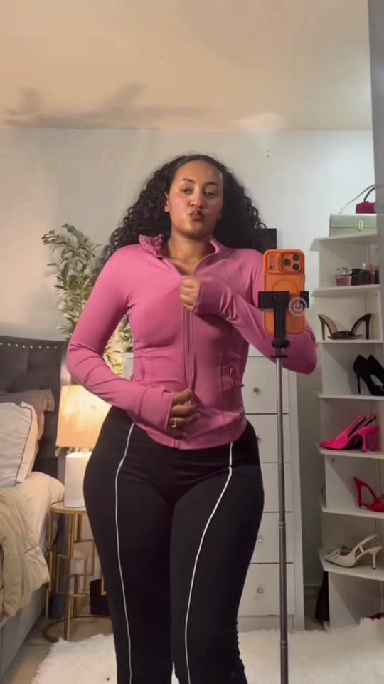 Post 10 by sichale💄💞 on TikTok (video)