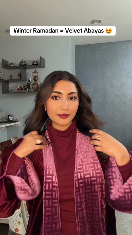 Post 9 by Humna Glam💋 on TikTok (video)