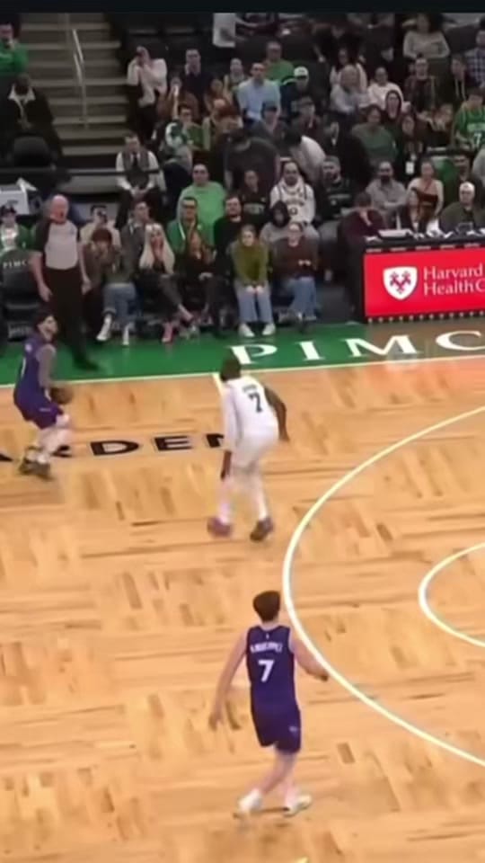 Post 4 by Ron Knows Sports on TikTok (video)