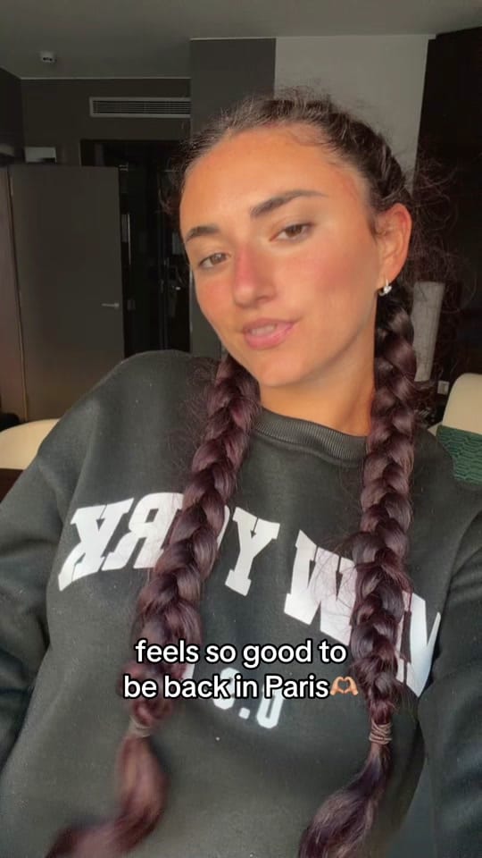 Post 2 by Lily B on TikTok (video)