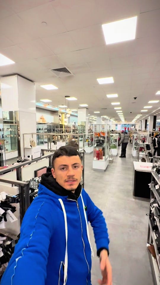 Post 1 by costantinonapolitano on TikTok (video)