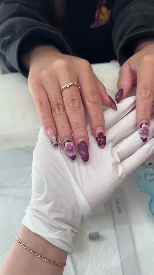 Post 8 by nailzzbysteph on TikTok (video)