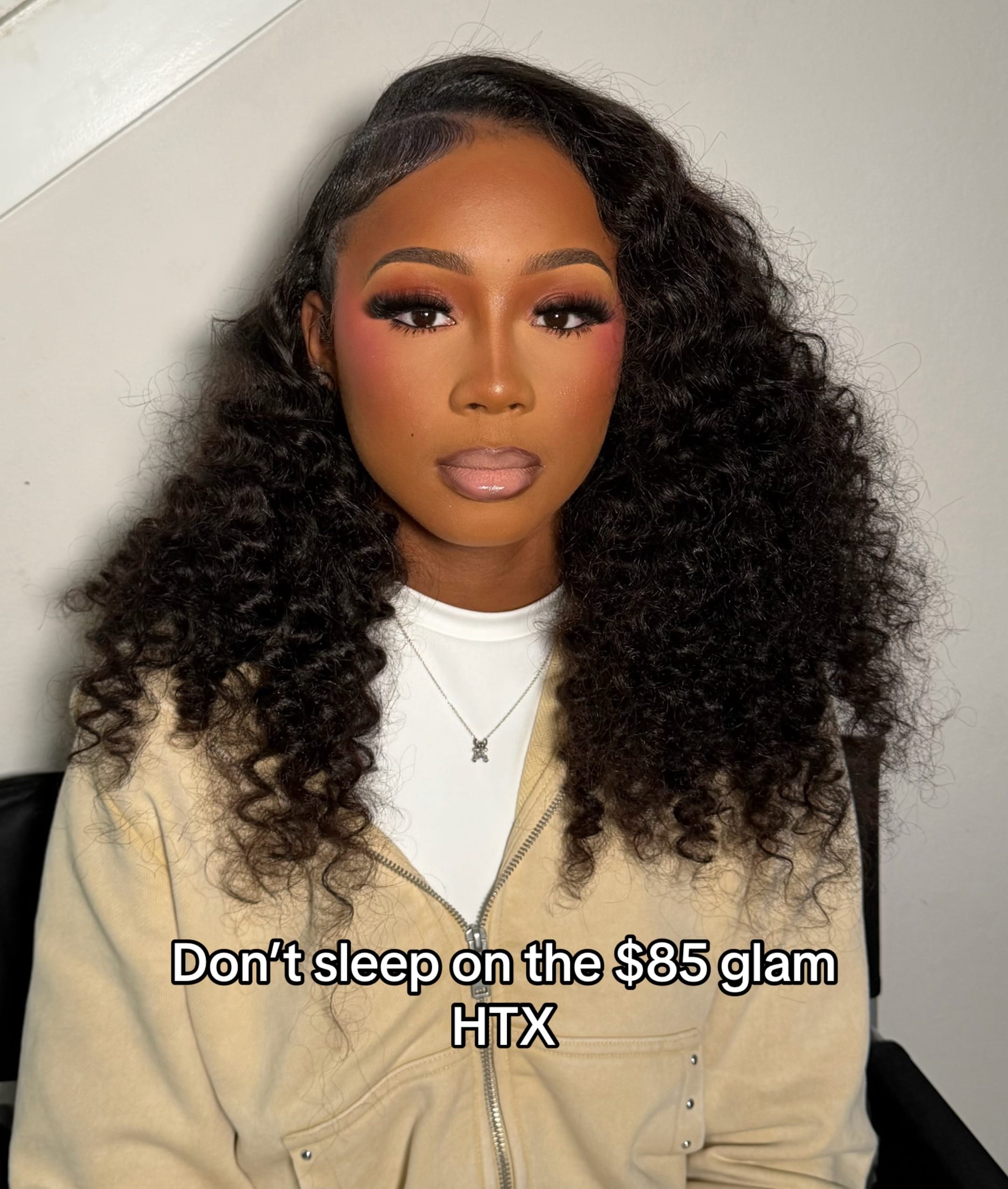 Post 1 by Makeupbyjanaek on TikTok (video)