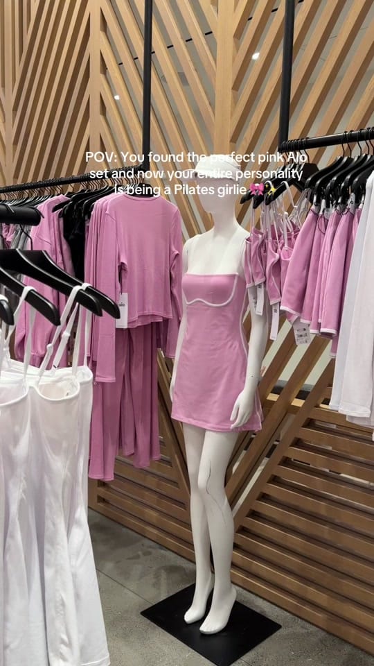 Post 5 by Lovely Cruz on TikTok (video)