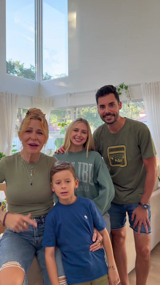 Post 1 by Familia Carameluchi on TikTok (video)