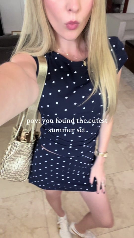 Post 5 by Carina on TikTok (video)