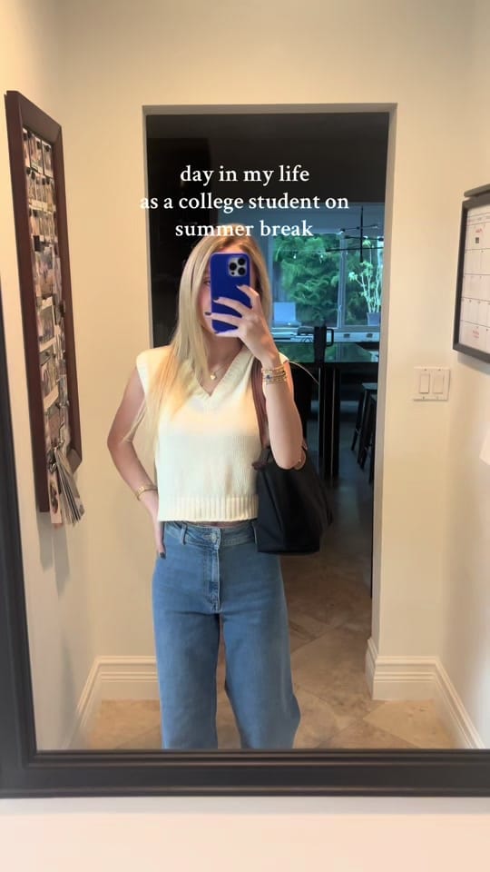 Post 3 by Carina on TikTok (video)