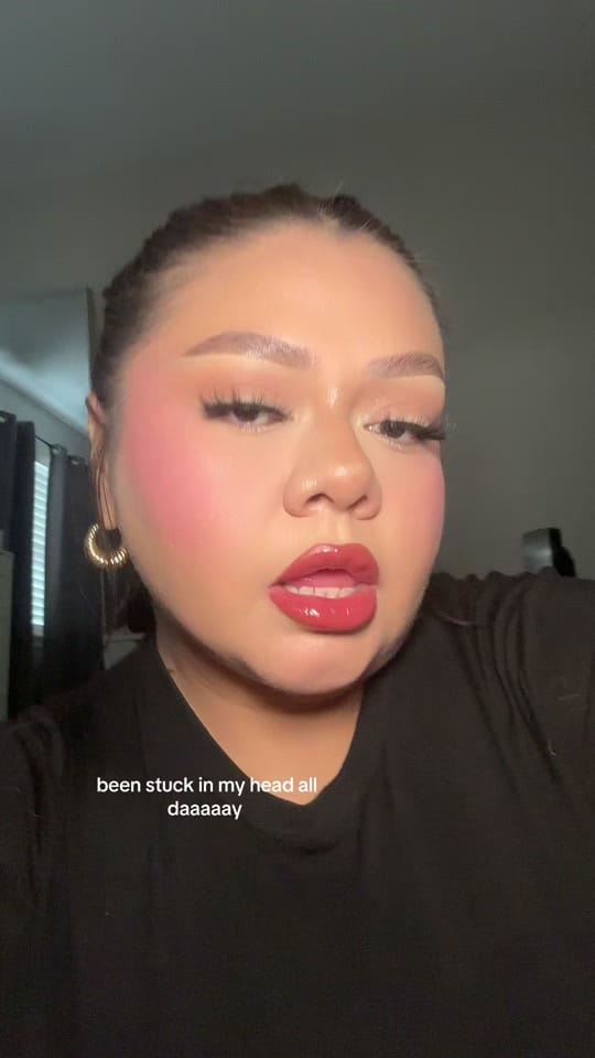 Post 6 by Clarisssa✨ on TikTok (video)