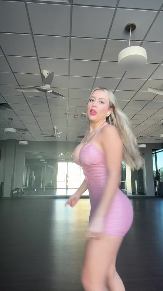 Post 7 by Jenyfer Pineda on TikTok (video)