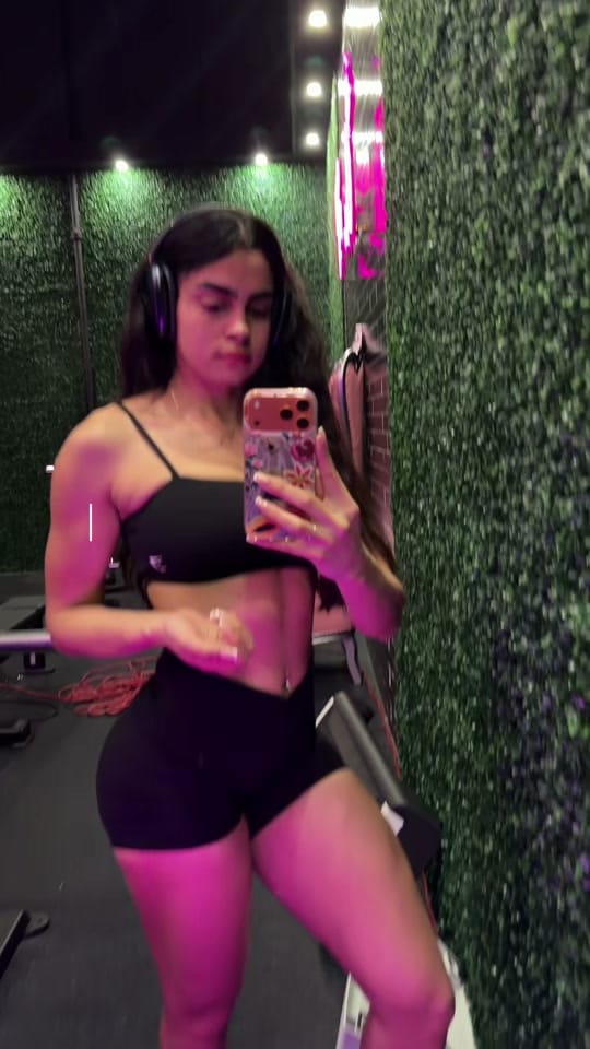 Post 7 by Noemi Ottenwalder on TikTok (video)