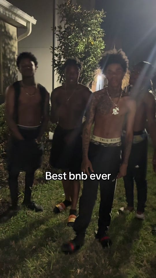 Post 8 by Kani tatted lightskin 🏆 on TikTok (video)
