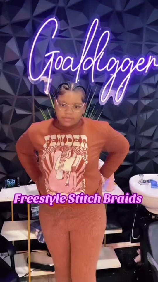 Post 3 by Aisha Hairstylist & Creator on TikTok (video)