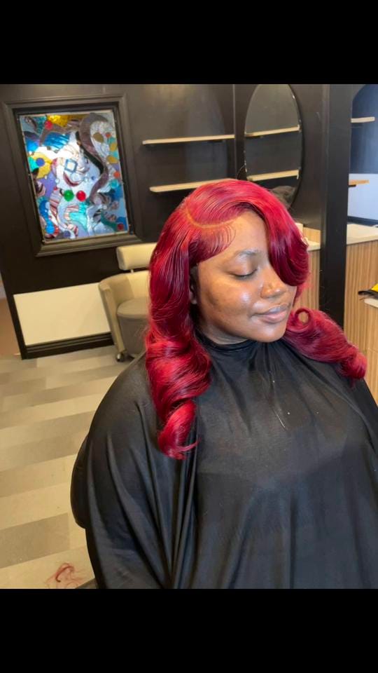 Post 8 by Aisha Hairstylist & Creator on TikTok (video)