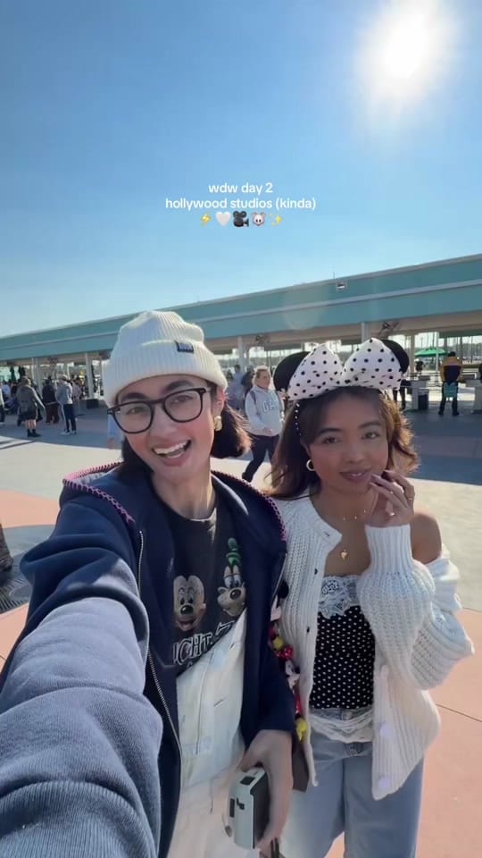 Post 5 by Lauren Desloge on TikTok (video)