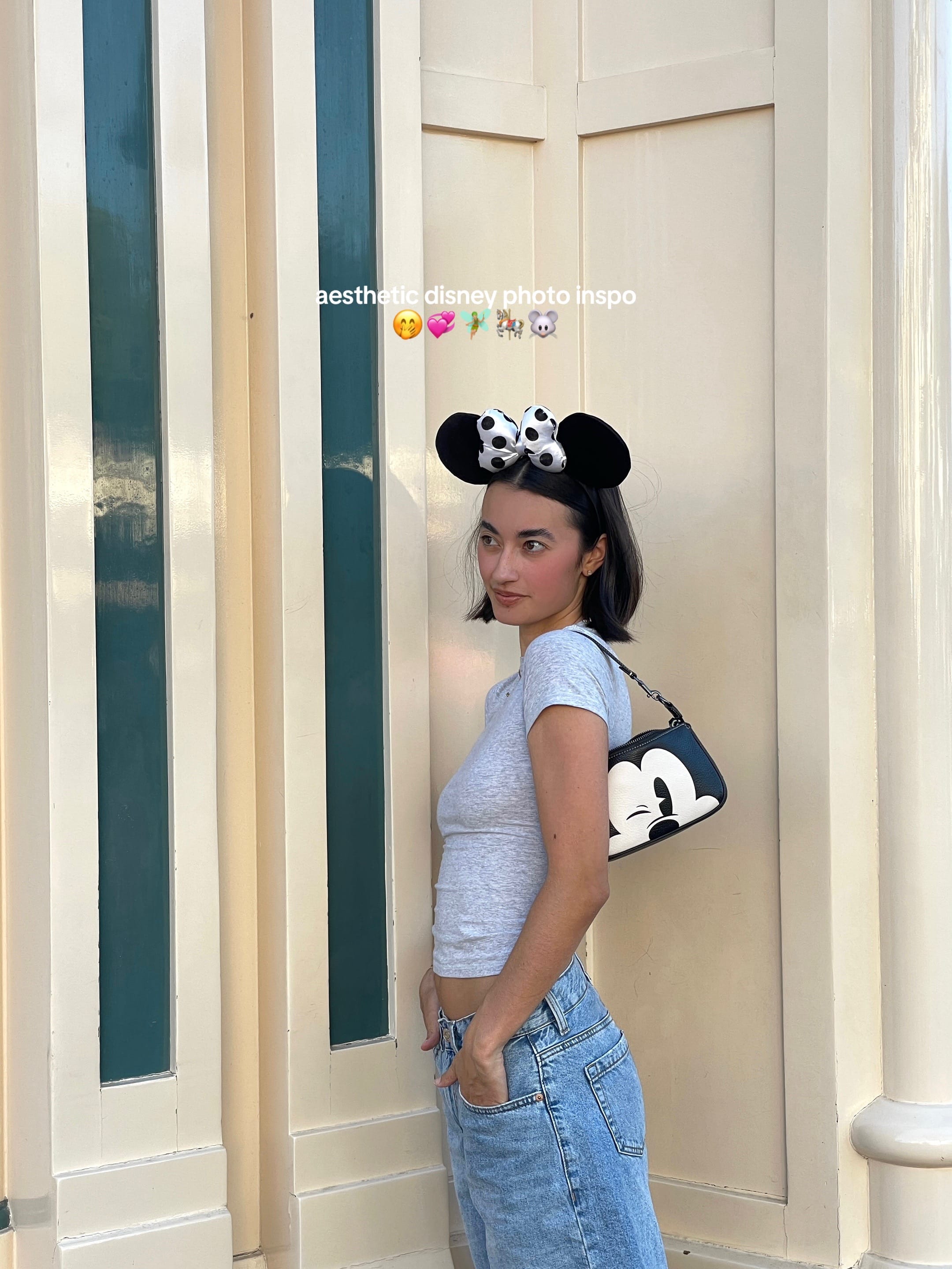 Post 8 by Lauren Desloge on TikTok (video)