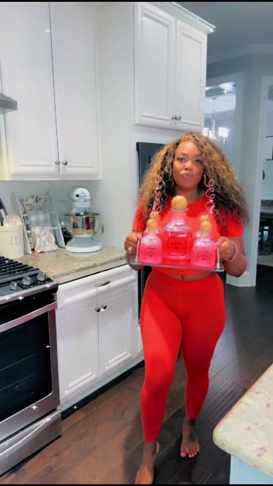 Post 8 by Mrsheadline on TikTok (video)