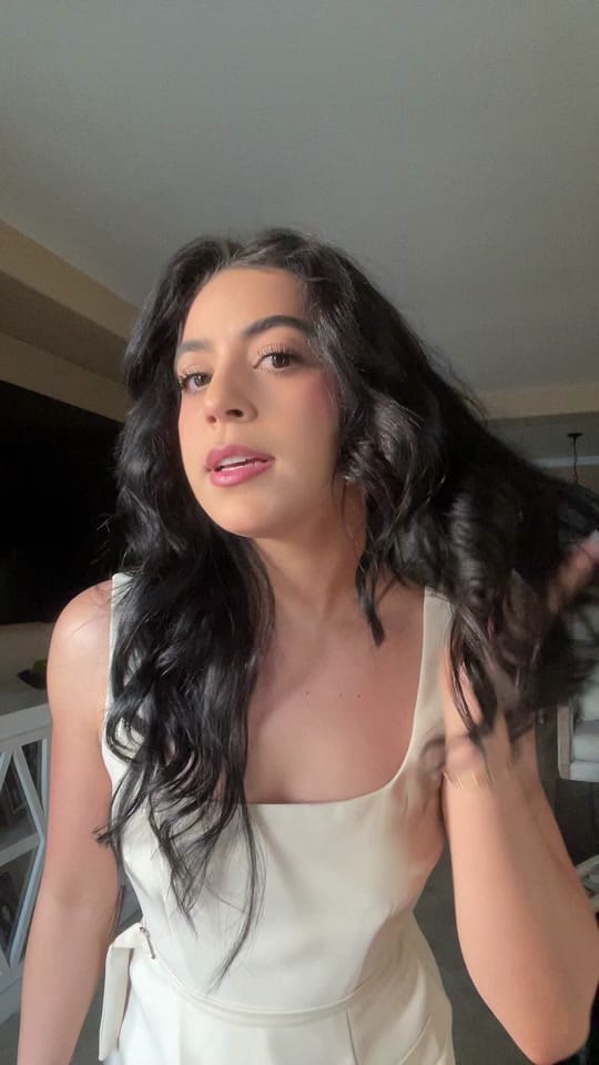 Post 1 by Vanessa Esquer on TikTok (video)