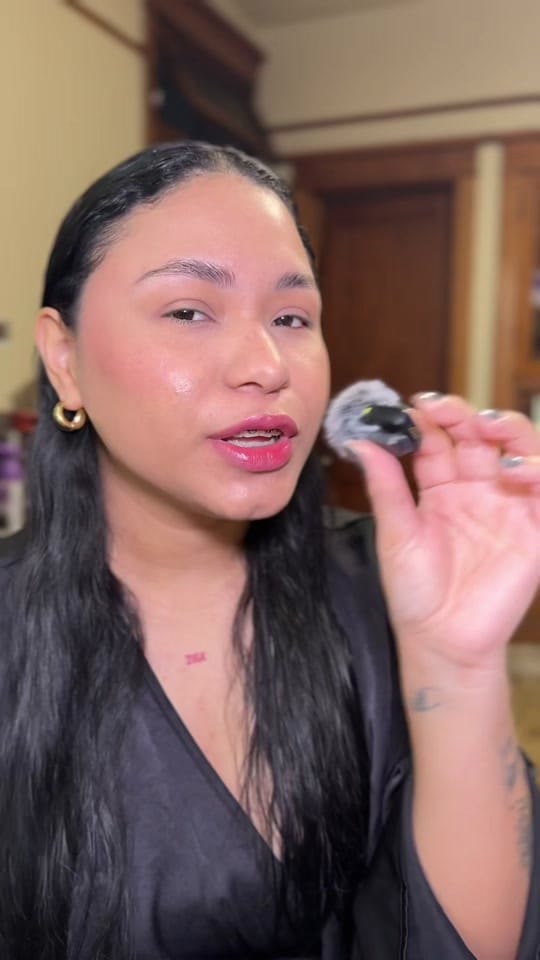 Post 4 by Lili on TikTok (video)
