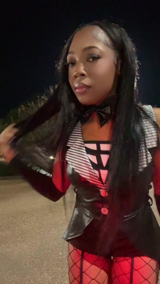Post 6 by <3 on TikTok (video)