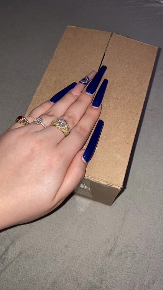 Post 9 by Mariana B’🍓 on TikTok (video)