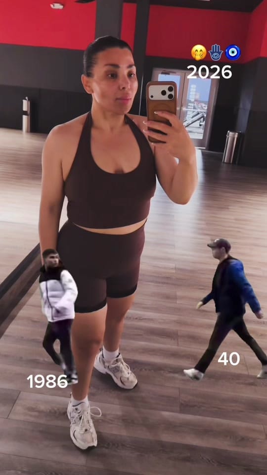Post 6 by Makeupwitheli on TikTok (video)