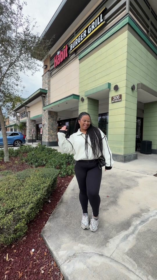 Post 6 by Ariel Elizabeth 💌 on TikTok (video)