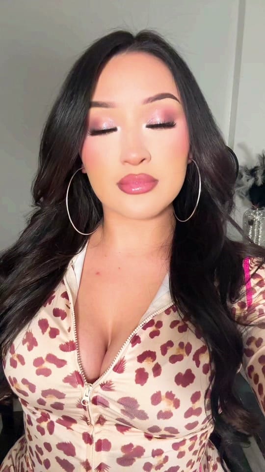 Post 8 by Alissa on TikTok (video)