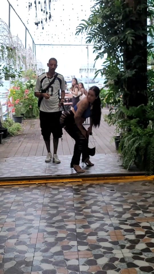 Post 6 by @v suelz the traveler on TikTok (video)