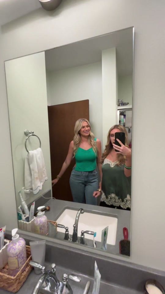 Post 8 by elena 💌 on TikTok (video)
