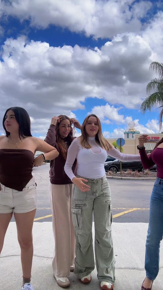 Post 4 by Ana Gutierrez on TikTok (video)