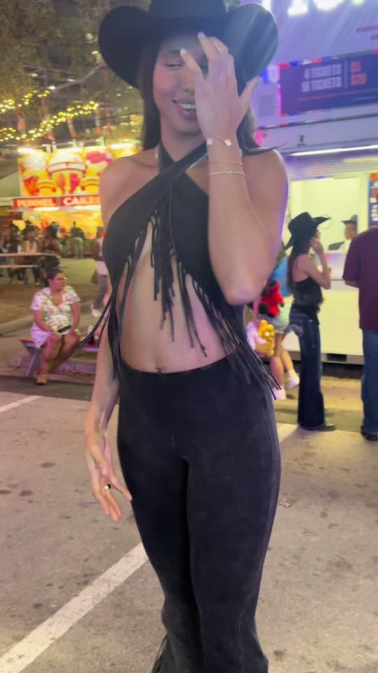 Post 5 by Isabelle Harrison on TikTok (video)