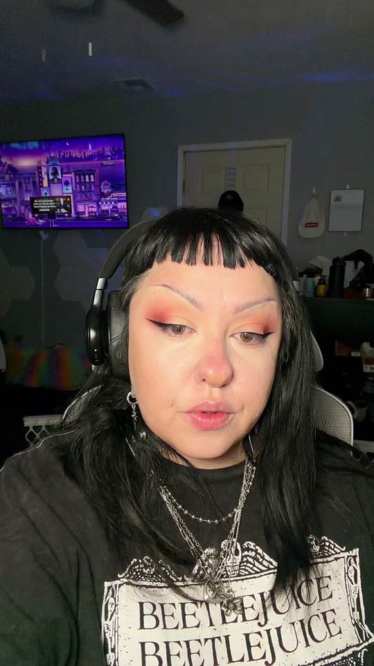 Post 7 by Fauxacrylic on TikTok (video)