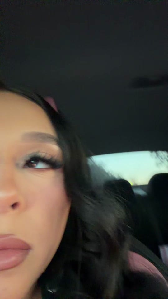 Post 6 by Em on TikTok (video)