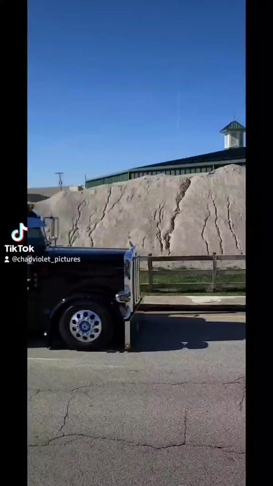 Post 10 by Chad Violet on TikTok (video)