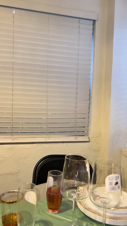Post 4 by Isa on TikTok (video)