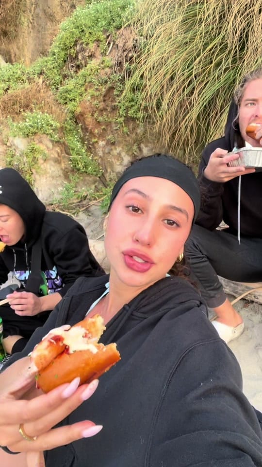 Post 7 by Isa on TikTok (video)