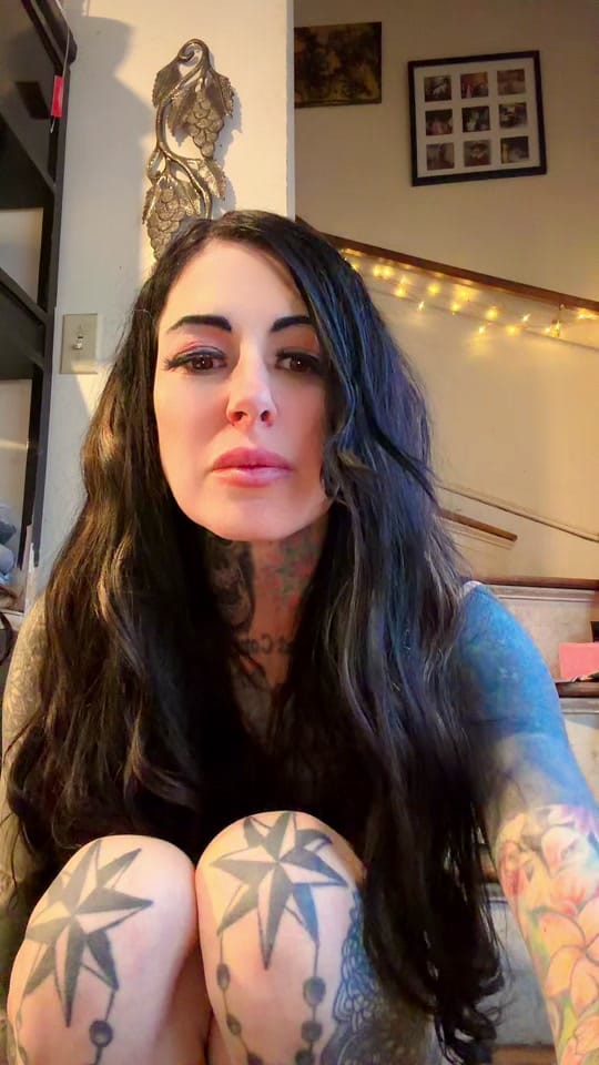 Post 5 by Vampire Empress 🇺🇸 on TikTok (video)