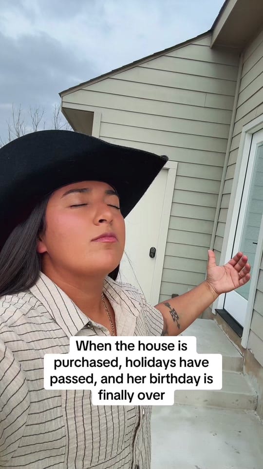 Post 5 by Liliana Mejia on TikTok (video)
