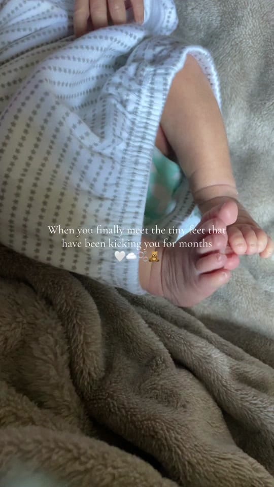 Post 4 by lala_v4 on TikTok (video)