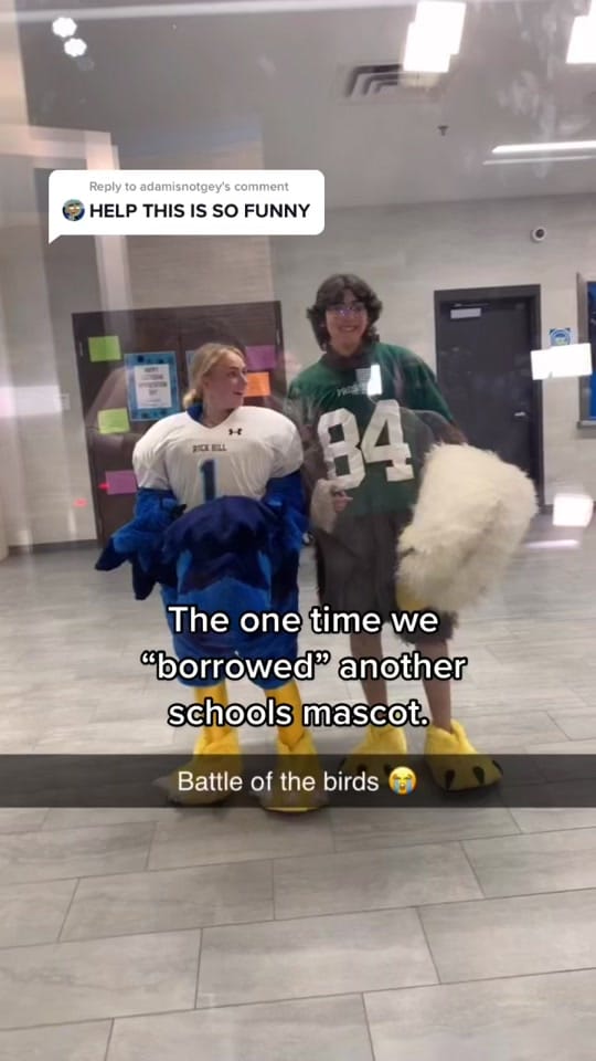 Post 9 by T R O I S on TikTok (video)