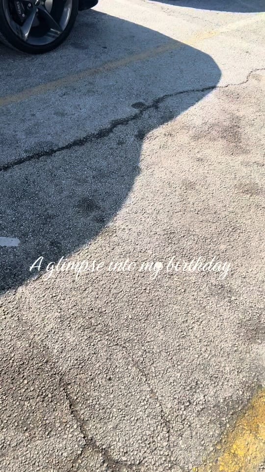 Post 5 by T R O I S on TikTok (video)