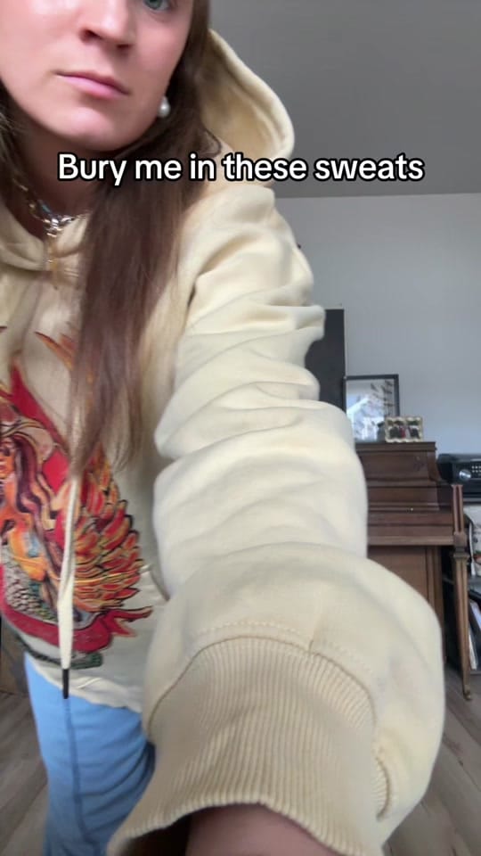 Post 5 by Sabrina🍊 on TikTok (video)
