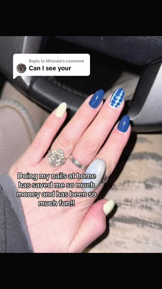 Post 7 by Sabrina🍊 on TikTok (video)