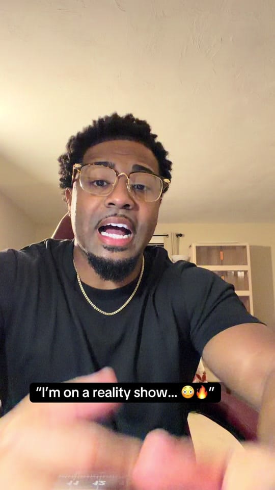 Post 2 by Calvin Graves on TikTok (video)