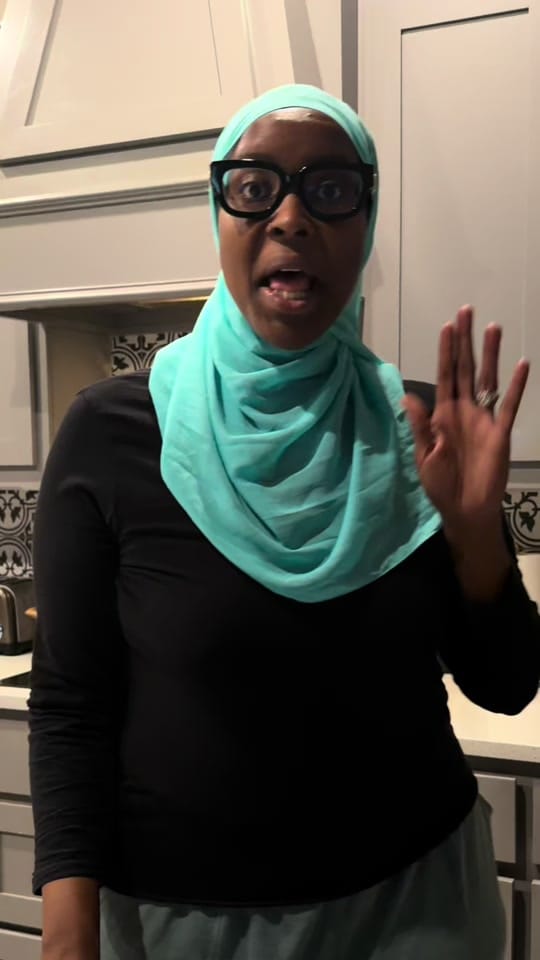 Post 10 by Kéléké Naadila Burgess on TikTok (video)
