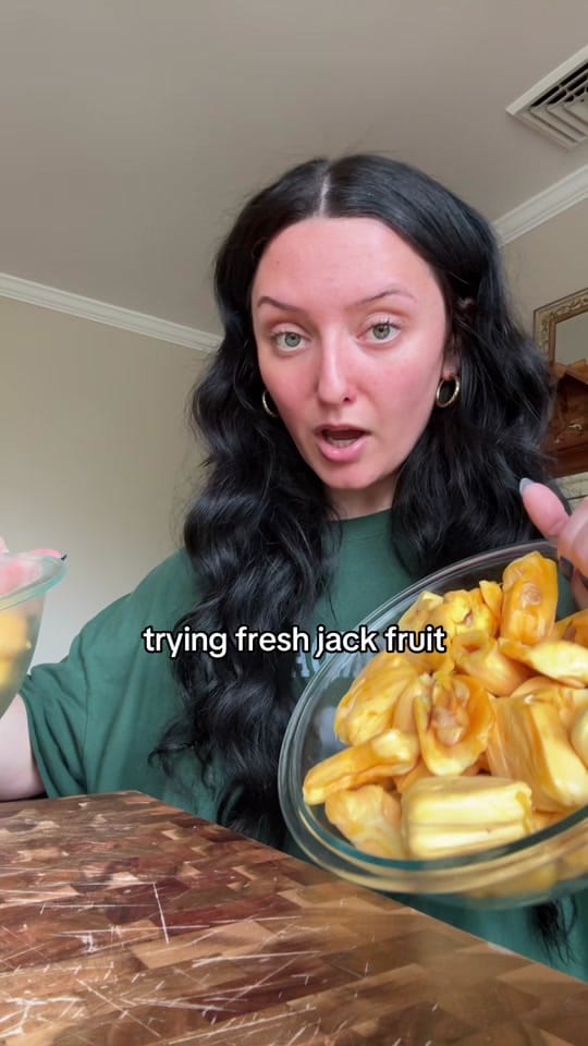 Post 5 by Lo on TikTok (video)