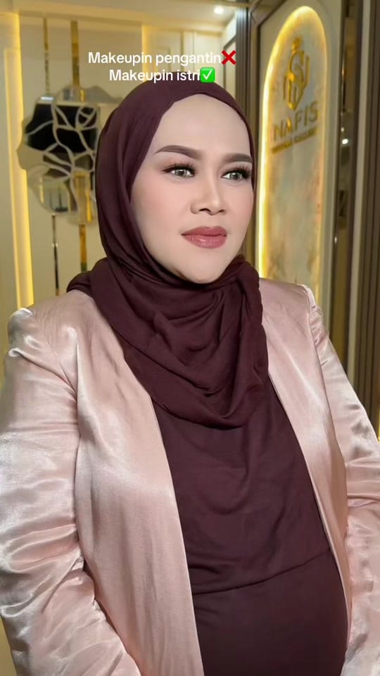 Post 2 by Nafis Wedding Gallery on TikTok (video)