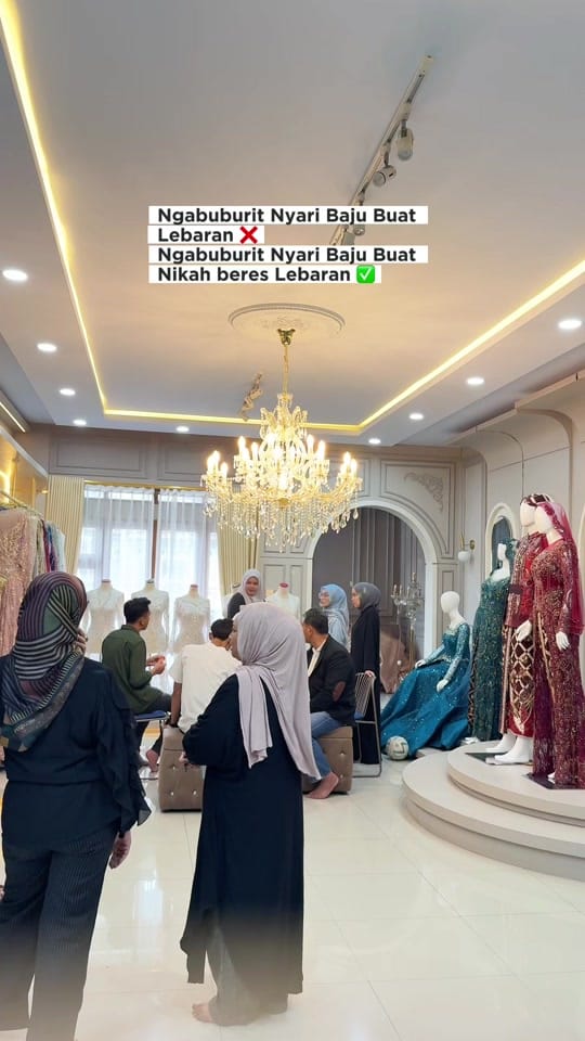 Post 6 by Nafis Wedding Gallery on TikTok (video)